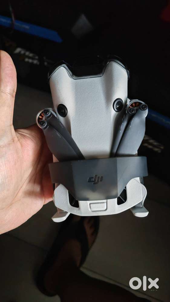 DJI Mini 4 Pro Fly More: Mint condition