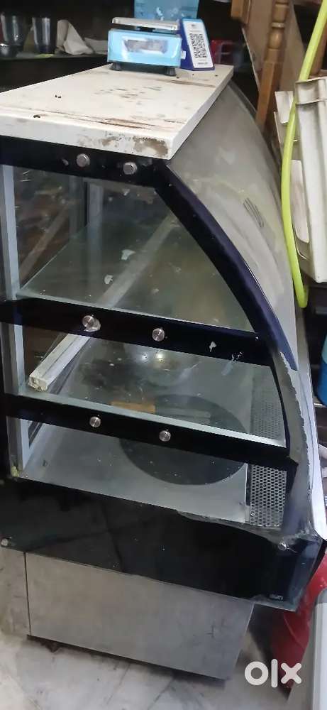 Refrigerator  cum display  counter