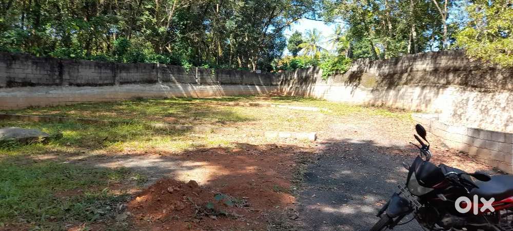 Plot for sale near Studio Road, Vellayani