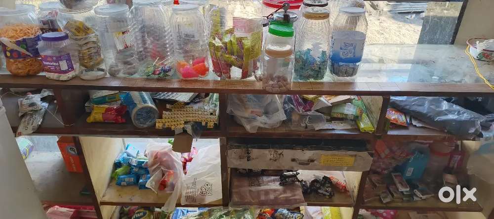 I want to sell my store furniture