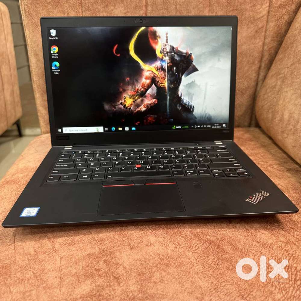 Intel i7 processor Lenovo T480s with 14FHD ( 16gb ram and 256gb ssd )