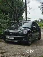 Ford Freestyle Titanium (Absolute Black)