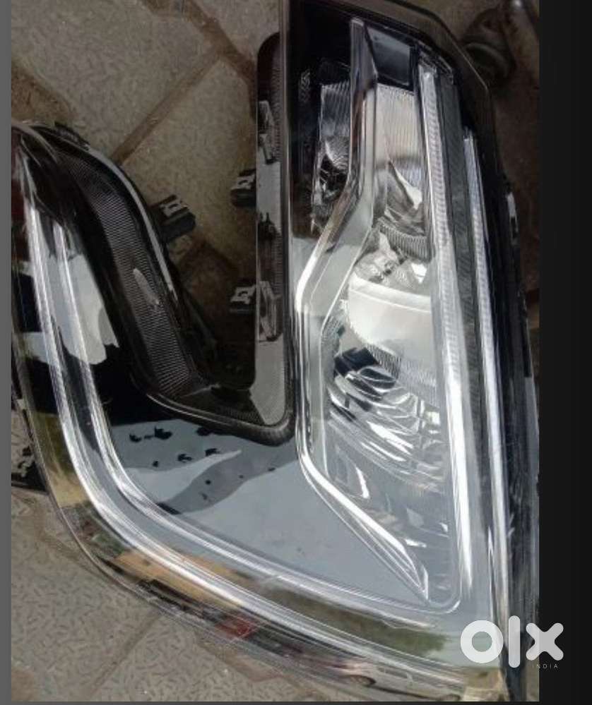 XUV 700 TOP MODEL HEADLITE