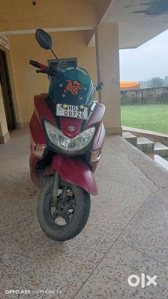 Suzuki  burgman street 125 with BT