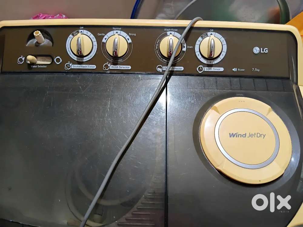 Whirlpool washing machine 8 kg semi automatic