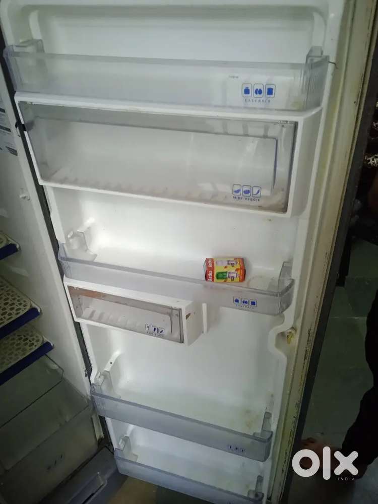 Whirlpool fridge 195 ltr l, fast cooling