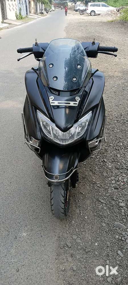 Sell my burgman top condition