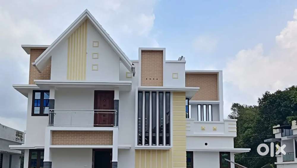 Mulanthuruthy, thuppampady 4bkh house for sale.