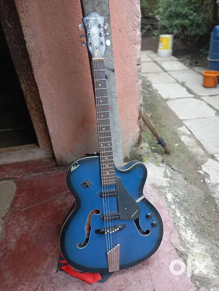 Accostic guitar