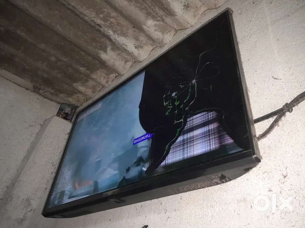 LG 32LR686BPSA LED TV