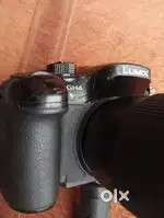 Lumix GH 4 BODY 5 yrs old, original battery, charger, working perfect
