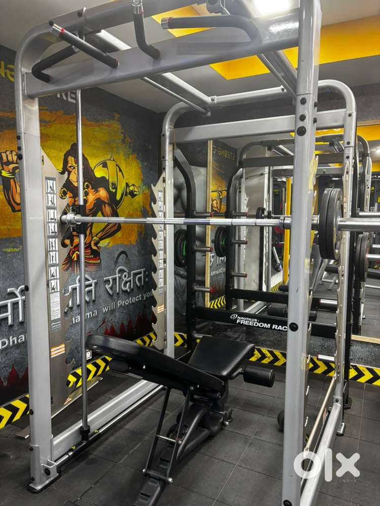 Nautilus 3d smith machine usa brand