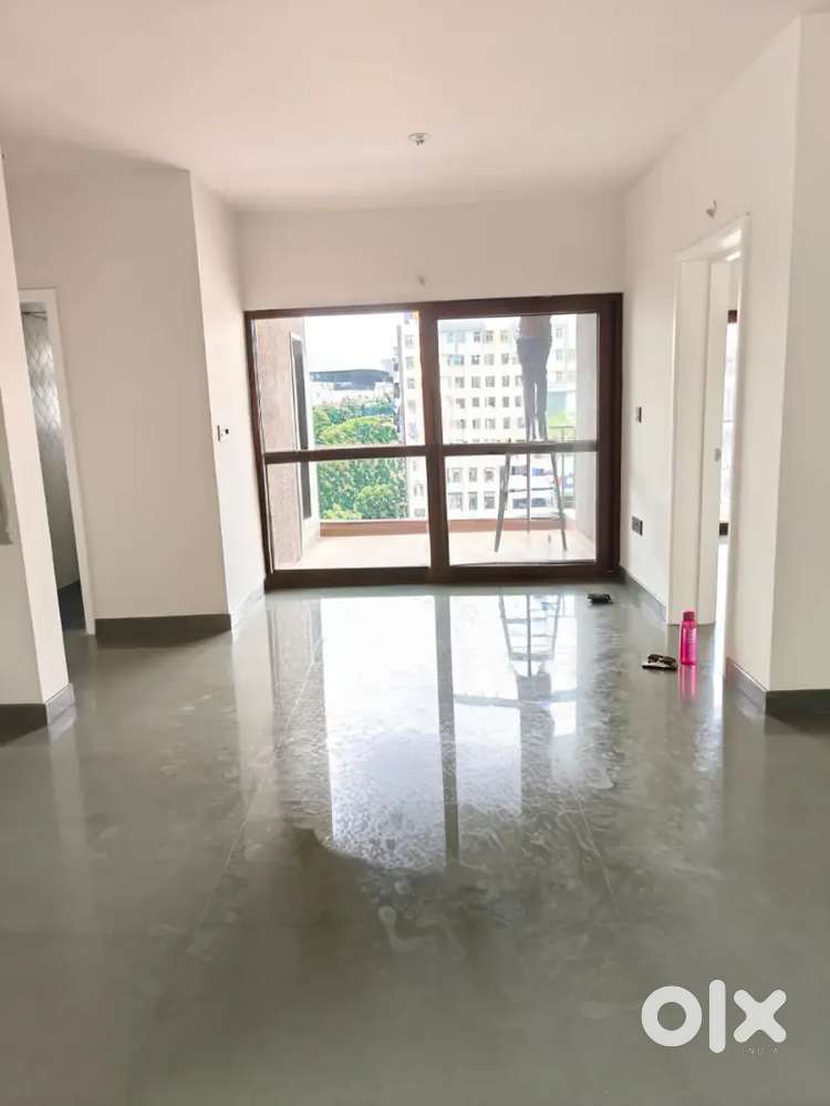 CENTREO-Luxury 2bhk at VAJARAHALLI METRO STATION - LOW PRICE SALE