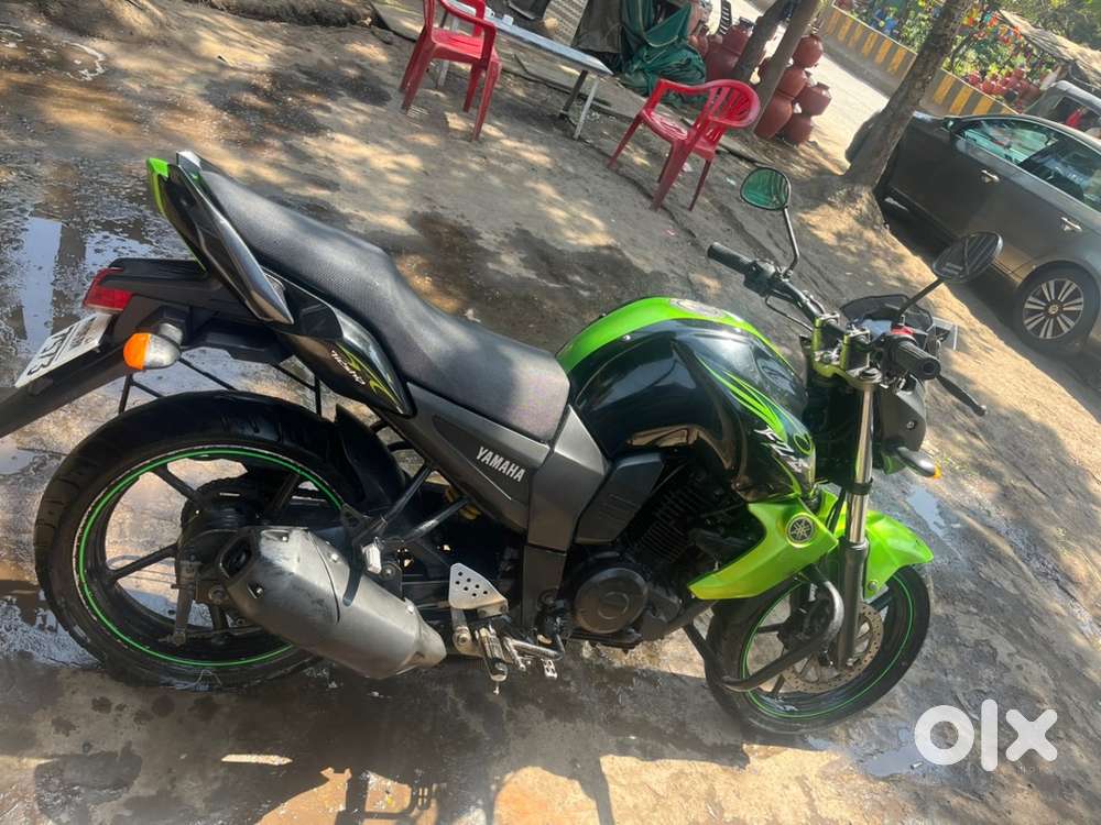 In a very good condition used very less and both tyre are new.