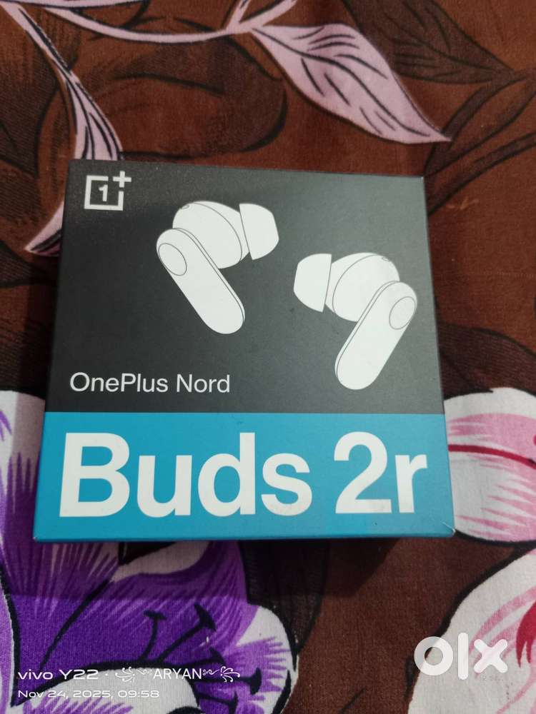One plus nord buds 2r colour triple blue