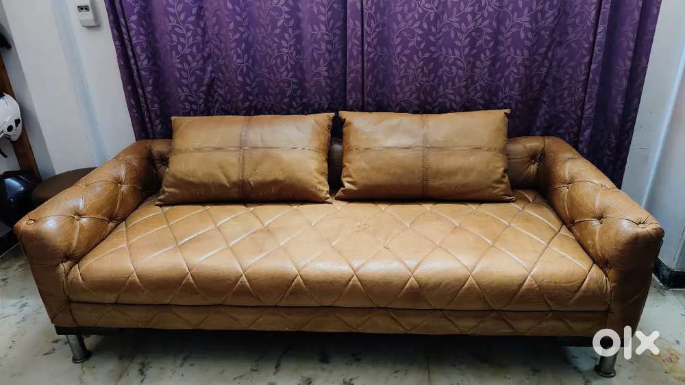 Leather chester sofa three seater very good condition