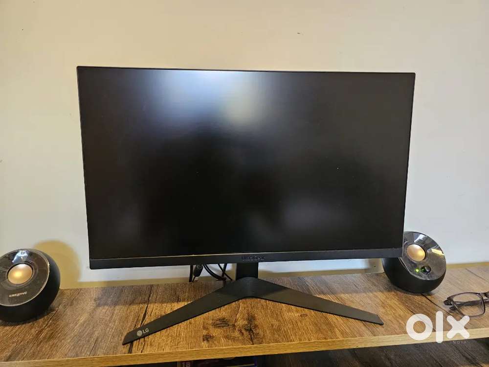 LG ultra gear 1080p 165 Hz gaming monitor
