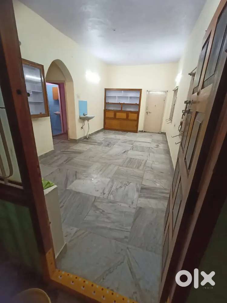 2 bed room flat for rent