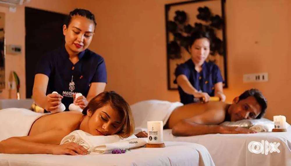 Female massage therapists required