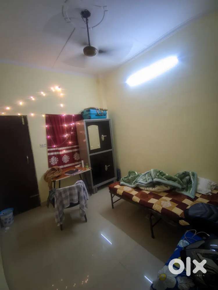 2 bhk semi furnished available