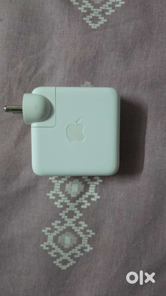 Apple 70watt C-Type charger