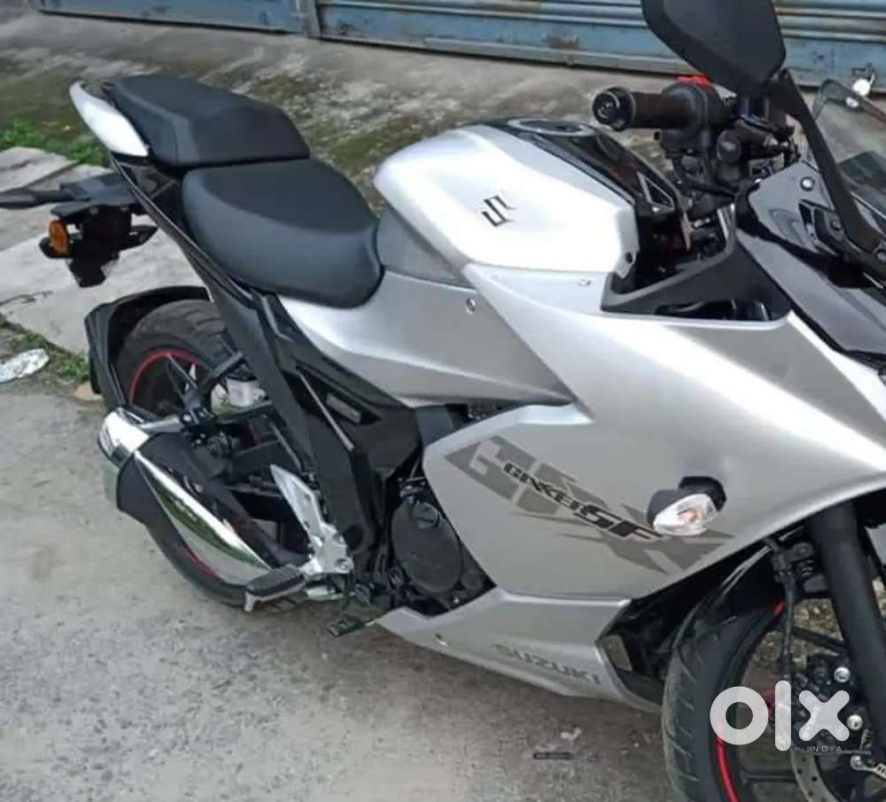 Like new. Showroom condition.ran only 12000,time to time service done