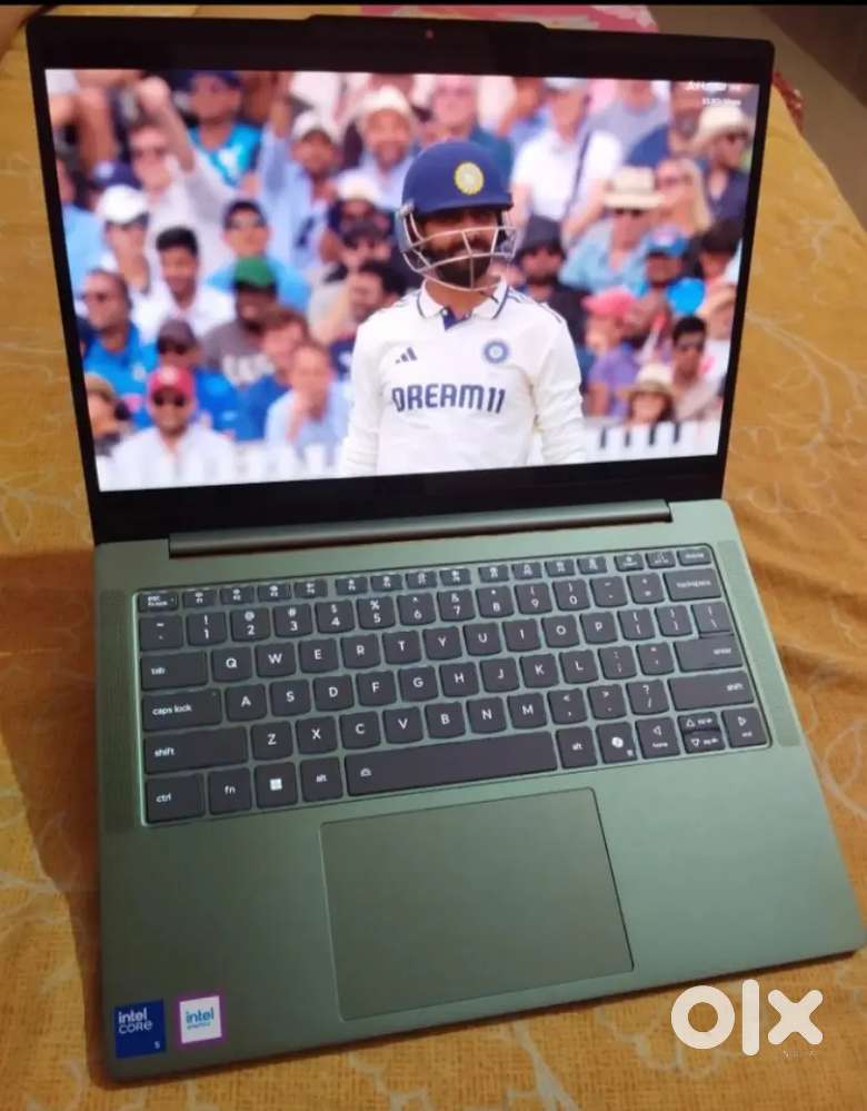 Motobook 60 core i5 2 months old laptop