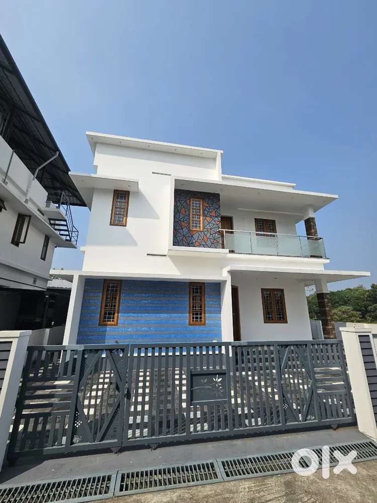 SPACIOUS 3BHK HOME FOR SALE IN KAKKANAD INFOPARK THENGOD