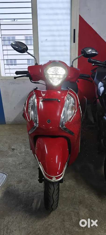 Very good new condition only serious buyer contact me