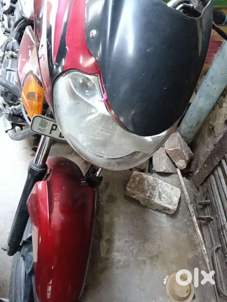 Motor Cycle discover135