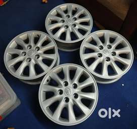 15 inch Innova Alloys with Nut