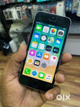 Apple iphone 5S  64 gb  good working condition