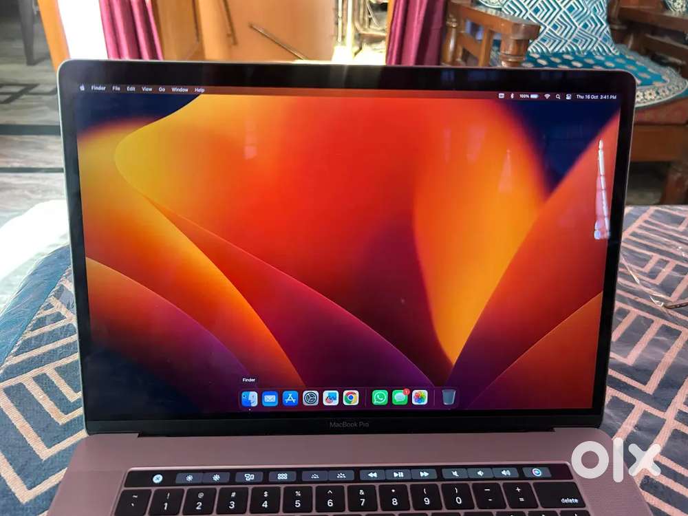 MacBook Pro i7 A1707 15'4 inch retina display