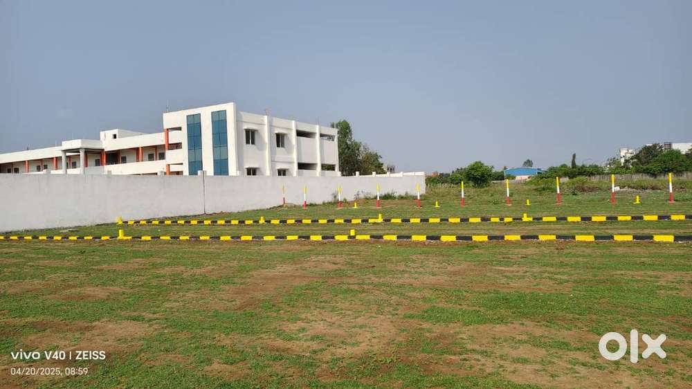 17.2 Lakhs premium Villa Plot For Sale Maraimalainagar