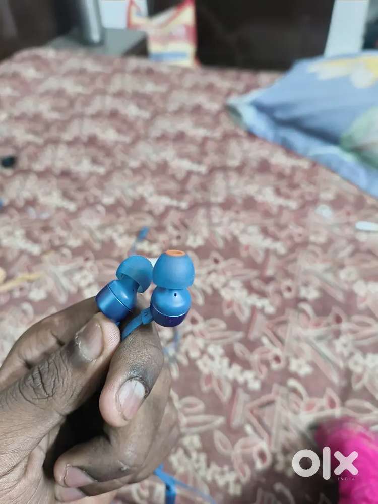 JBL tune 310c 700rs only