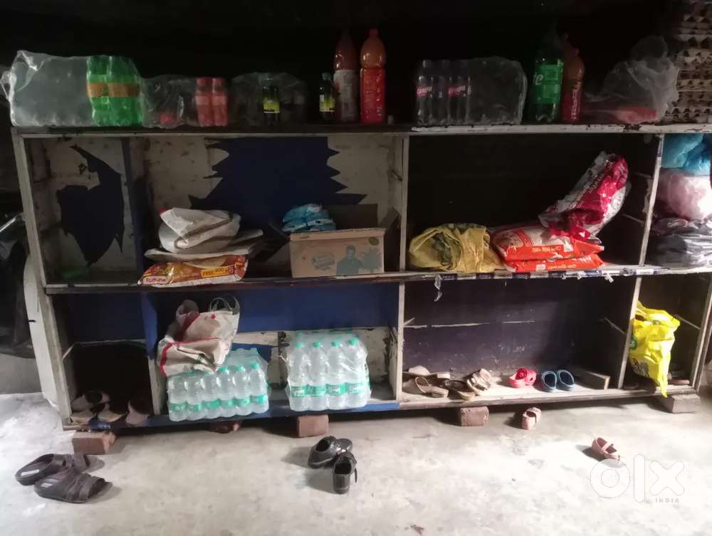 heavy pure wooden rack 9 feet width and 5 feet hight