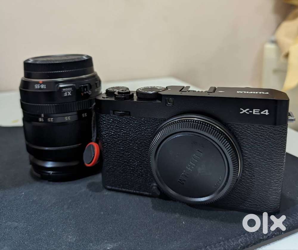 Fujifilm XE-4 with Fujinon XF 18-55 lens