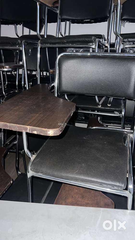Class chair