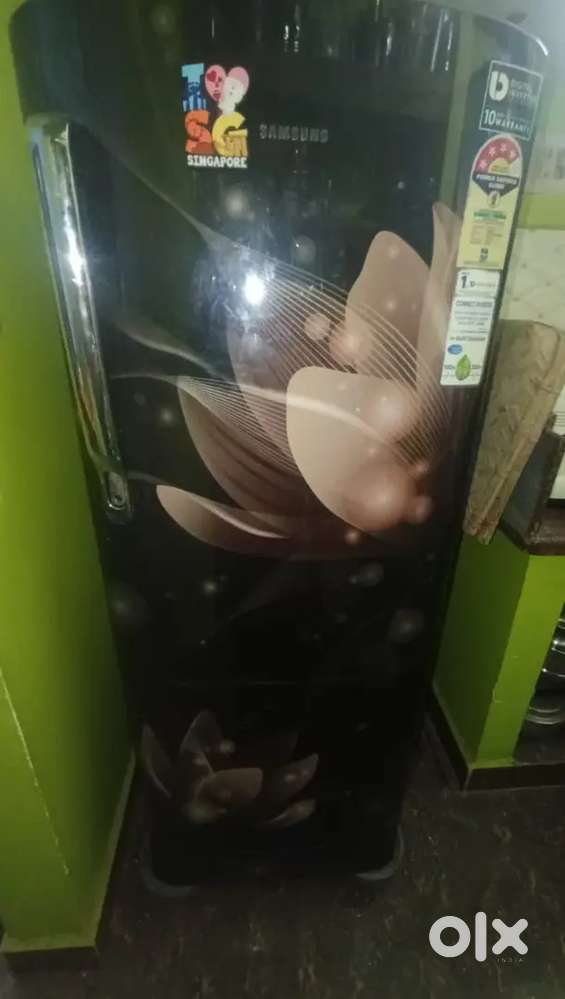 FRIDGE FOR SALE !!!