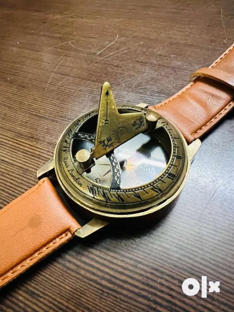 Antique brass sundail compass writch watch with leather strip
