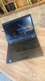 Dell 7490 i5 8th gen/ 8gb ram/ 14.1screen fhd