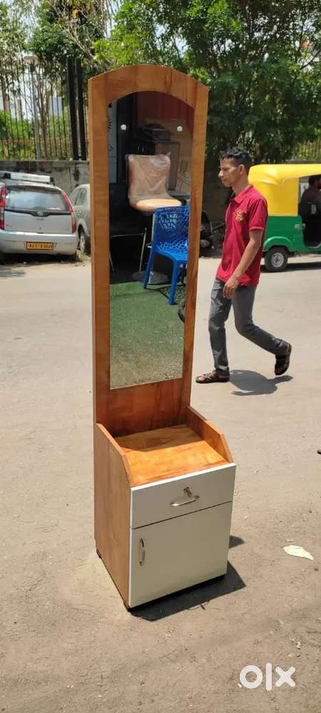 Brand new dressing table at very low price direct COD available