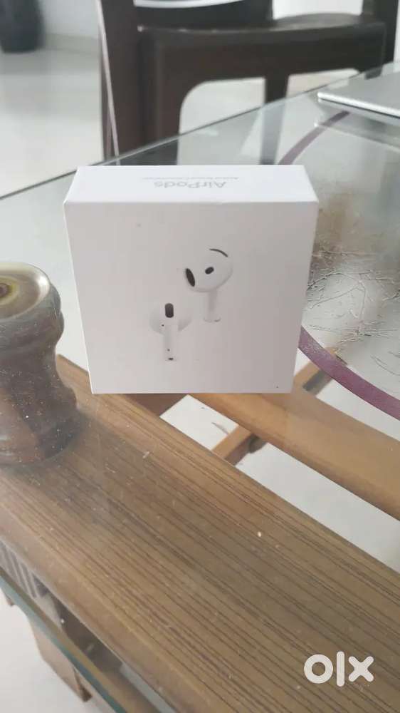 Apple AirPods 4 Active Noise Cancellation with Charging Case