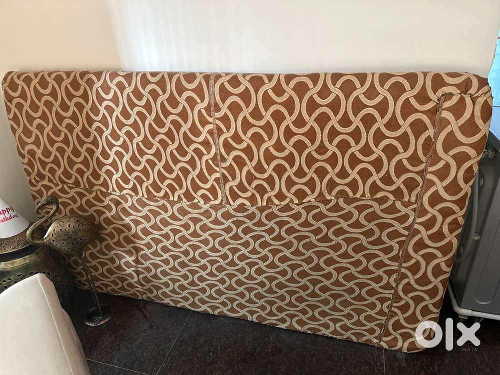Queen size mattress 76 inches by 46 inches