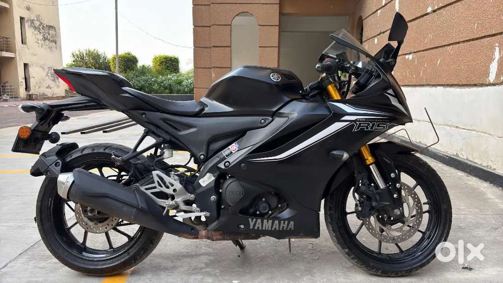R15 BLACK New Condition