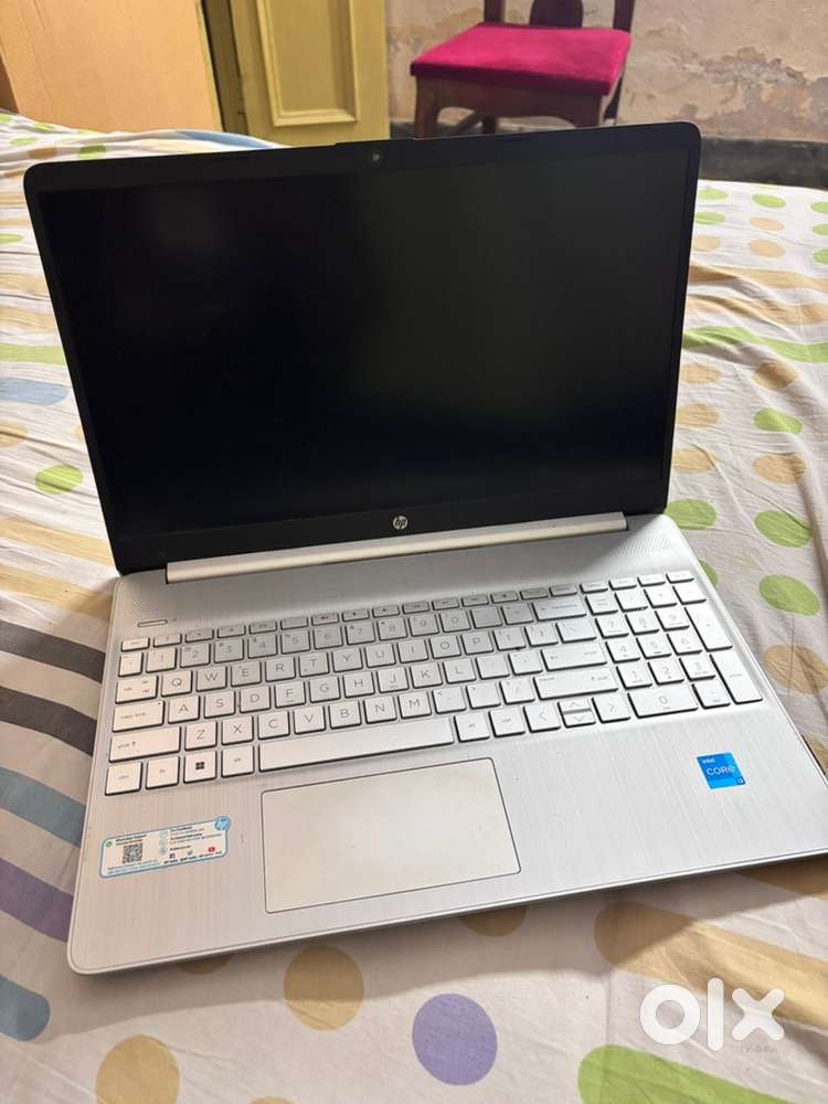 HP LAPTOP 516gb