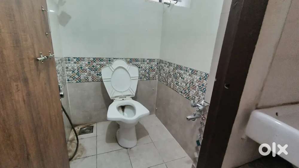 3BHK Semi Furnished Flat For Rent,Opp Billa Bong School,New Manjalpur