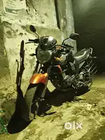 Jyada kuchh kam nhi hai thoda bahot kam second hand me kam hota hi hai