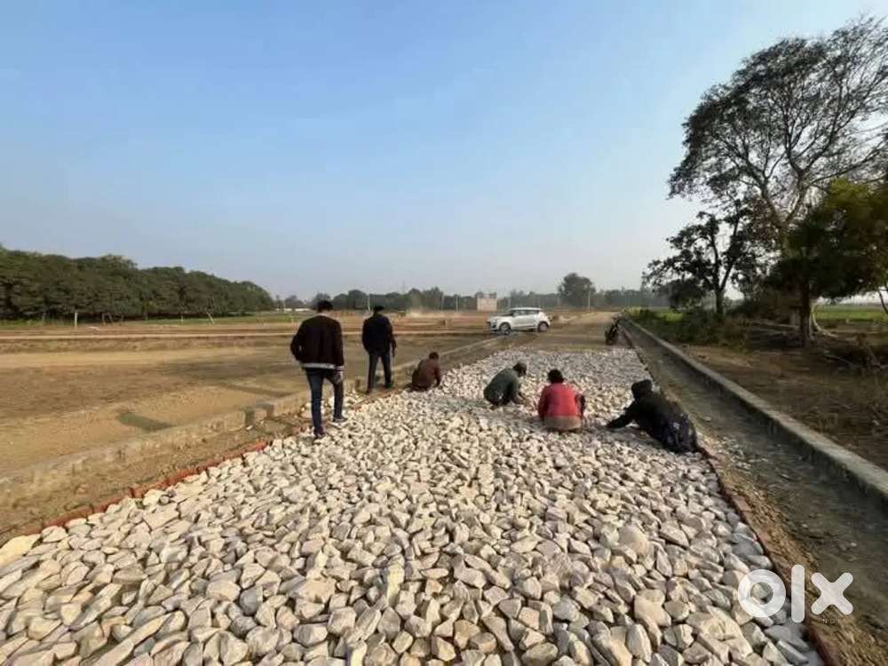 जिला पंचायत से अप्रूव्ड 1500sqft का प्लॉट सुल्तानपुर रोड पर बैंक लोन