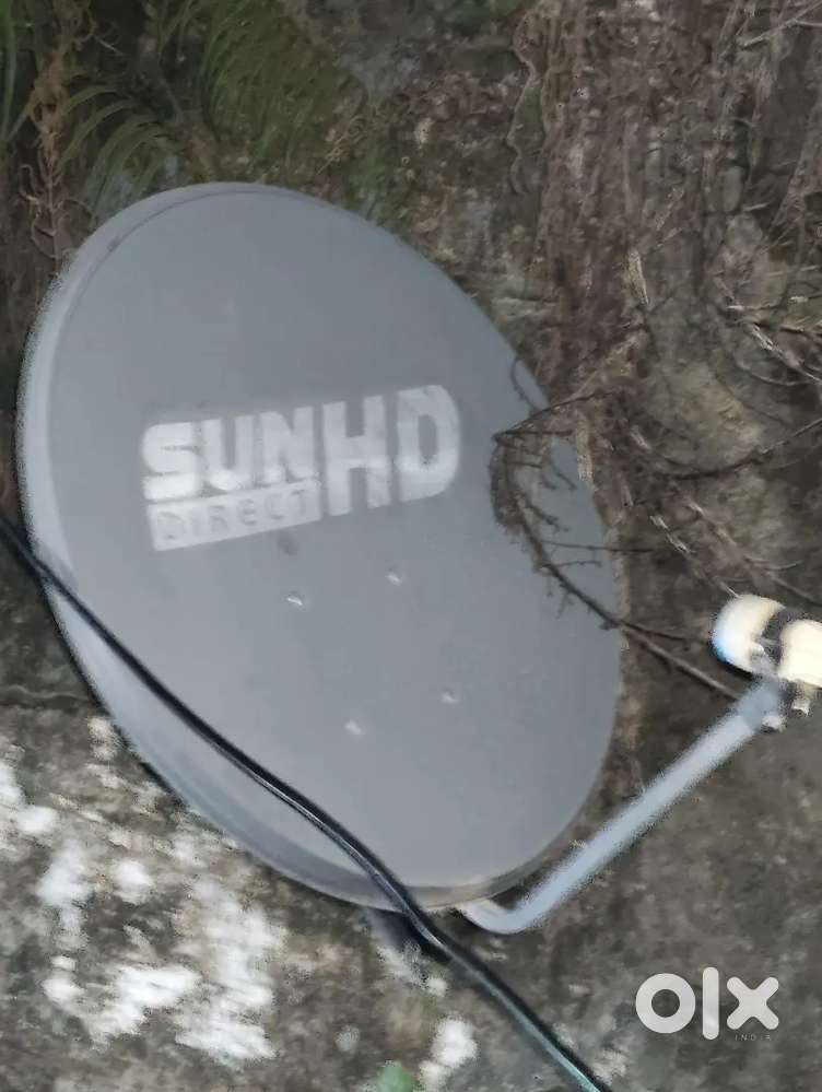 Teen item hai ismein TV chhatri tar Tare